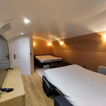 Beautiful Triplex In The Center Of Paris Appartamento Esterno foto