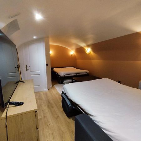 Beautiful Triplex In The Center Of Paris Appartamento Esterno foto