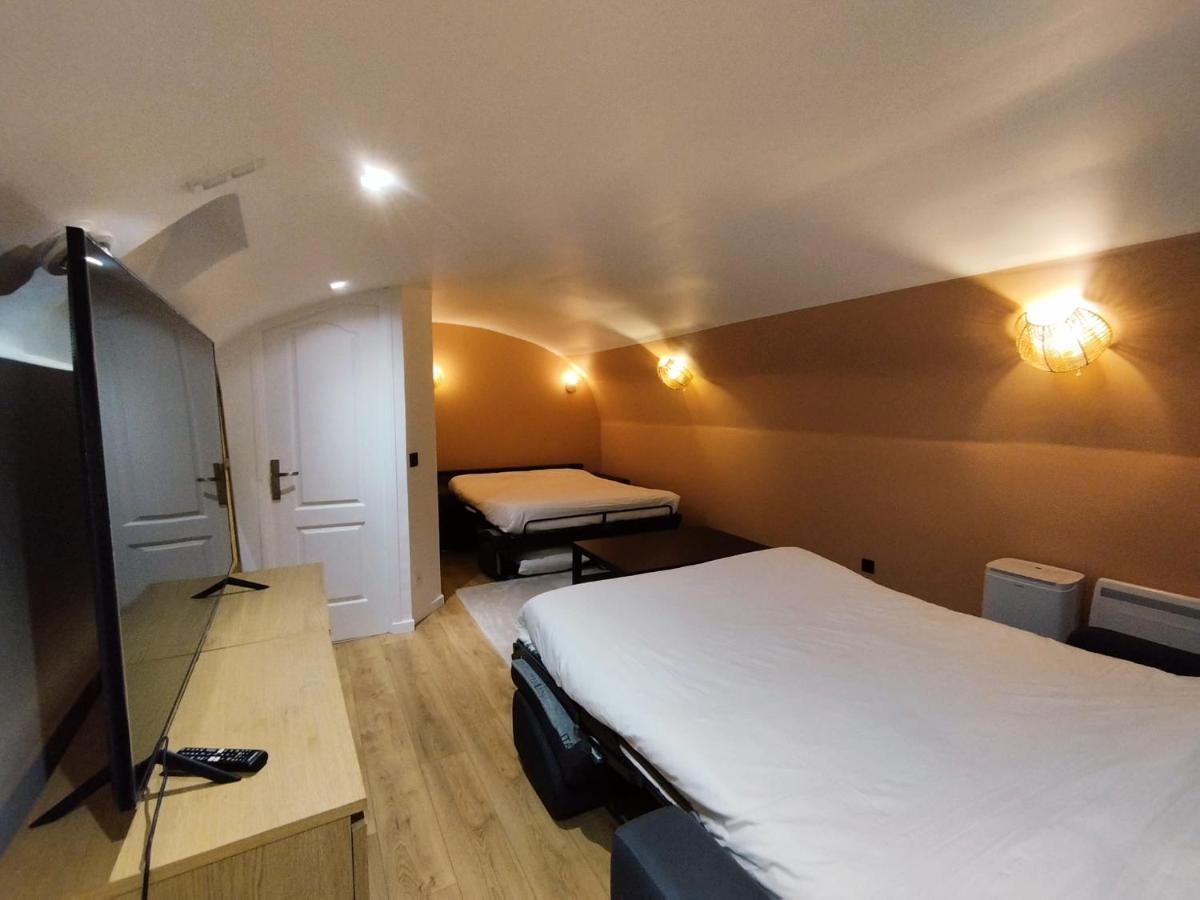 Beautiful Triplex In The Center Of Paris Appartamento Esterno foto