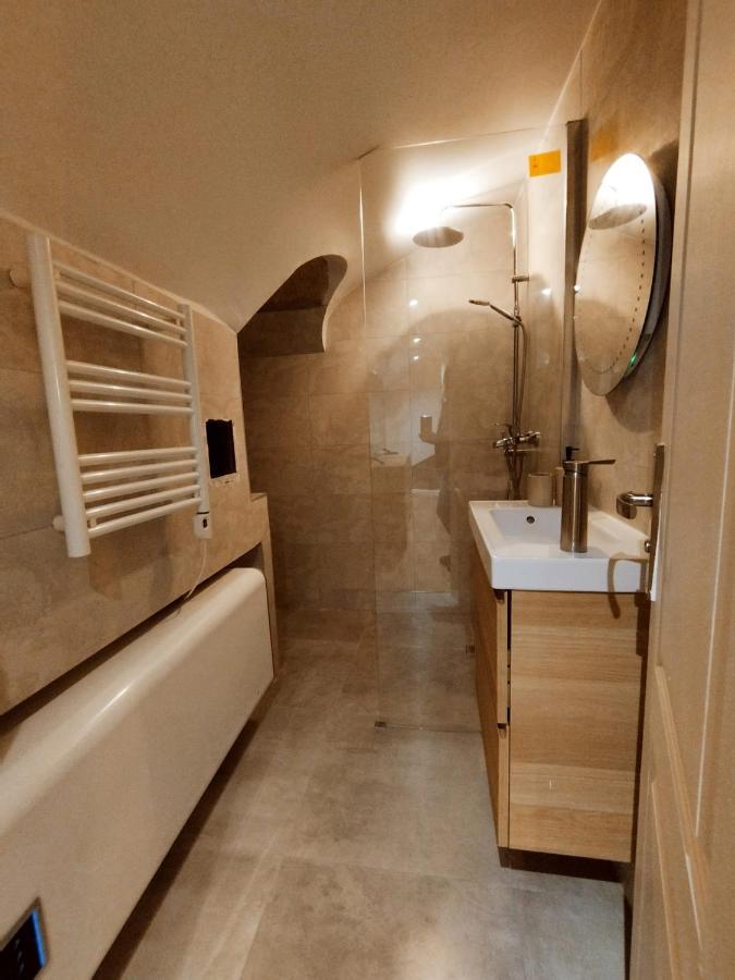 Beautiful Triplex In The Center Of Paris Appartamento Esterno foto