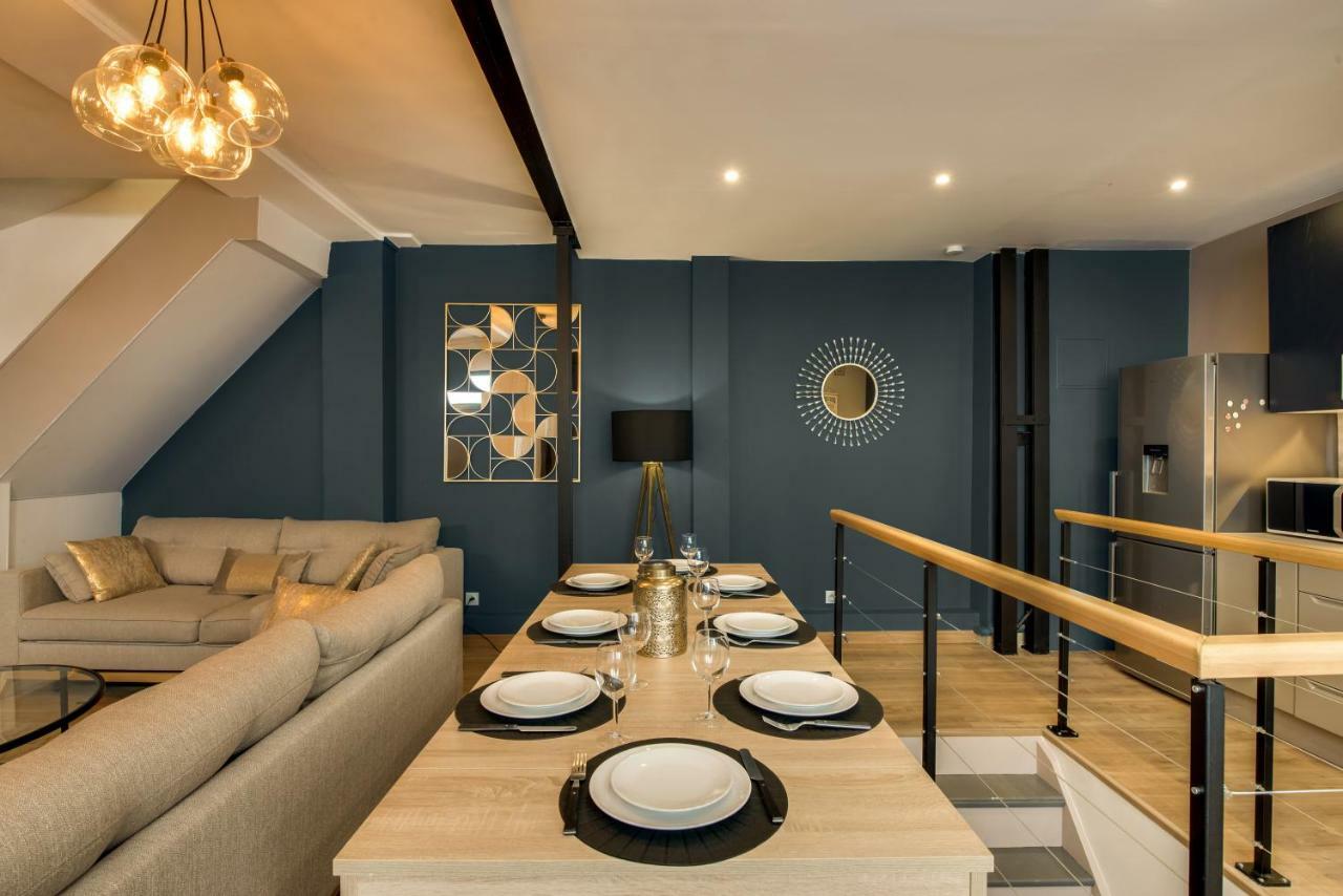 Beautiful Triplex In The Center Of Paris Appartamento Esterno foto