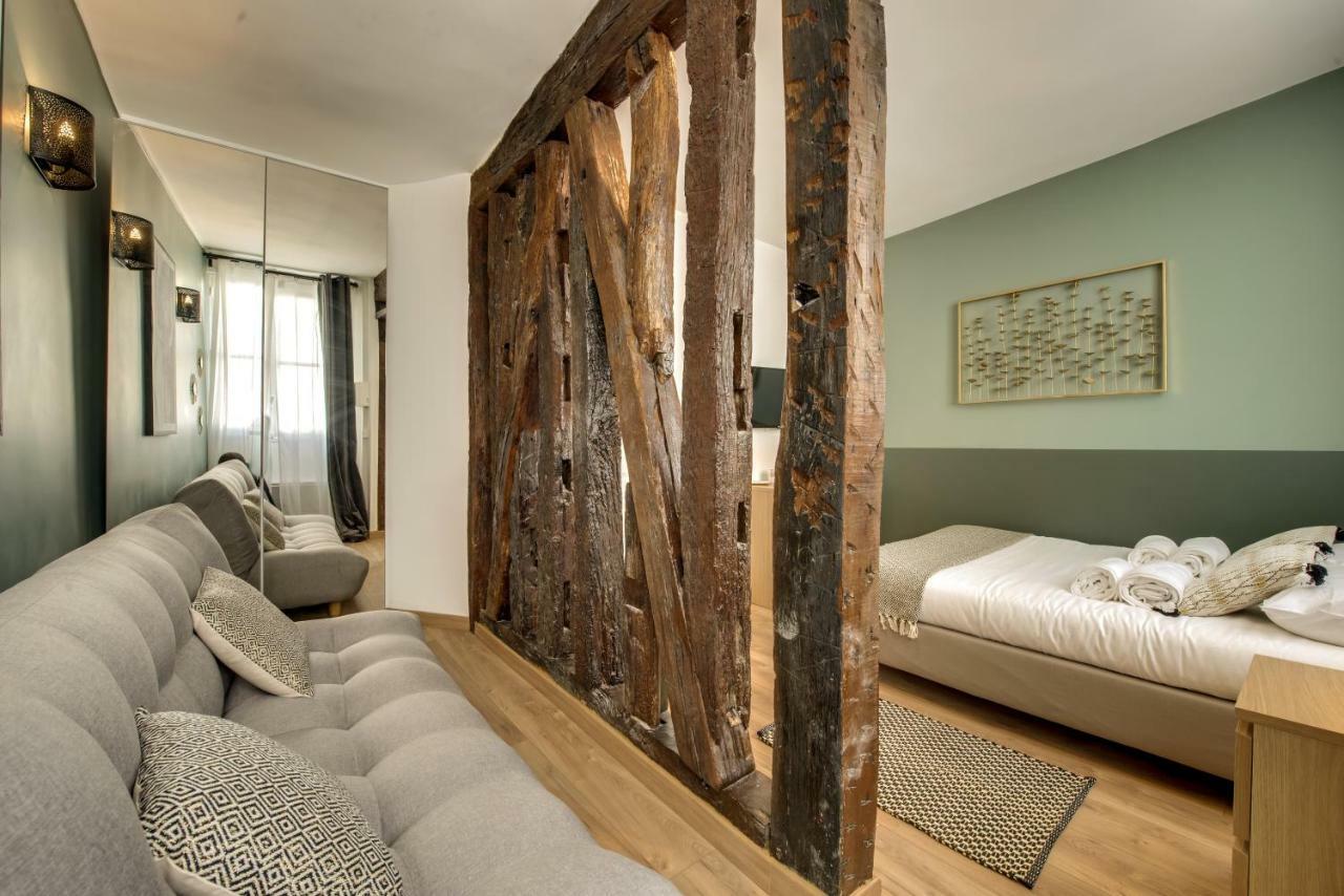 Beautiful Triplex In The Center Of Paris Appartamento Esterno foto